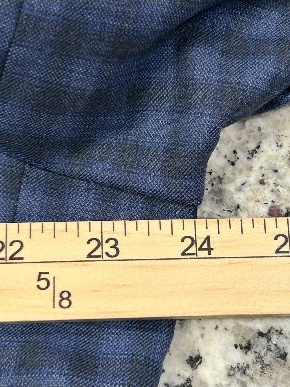 Jos. A. Bank Men's Tailored Fit Blue Check Blazer 46L 70% Wool Blend Fully Lined